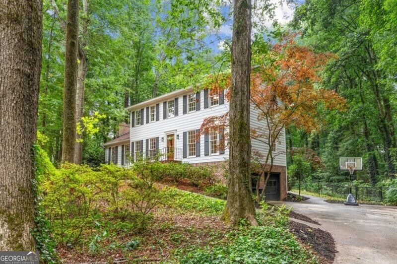 60 Camp DR