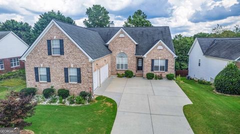 Photo of 3345 Stoneleigh Run Drive, Buford, GA 30519 (MLS # 10572996)