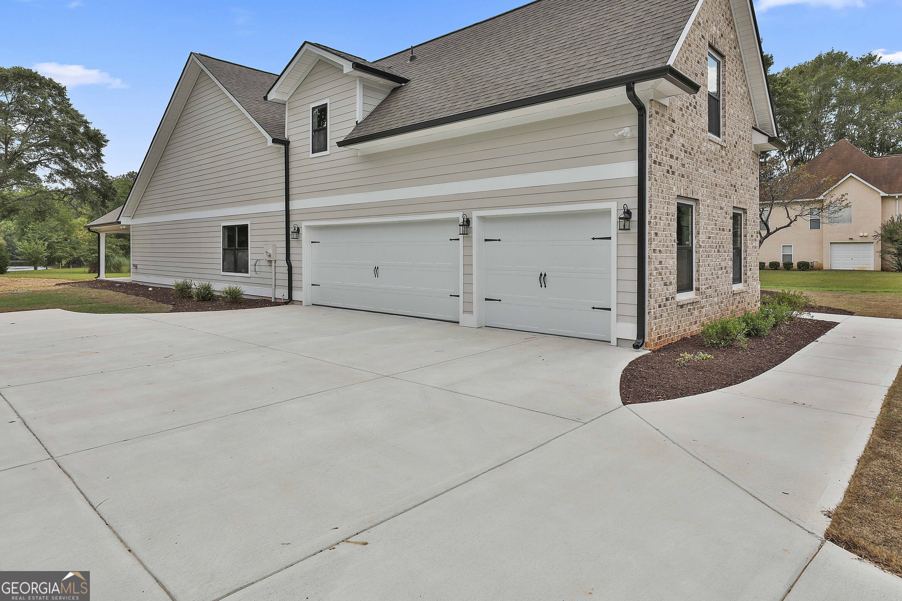 110 Warren WAY