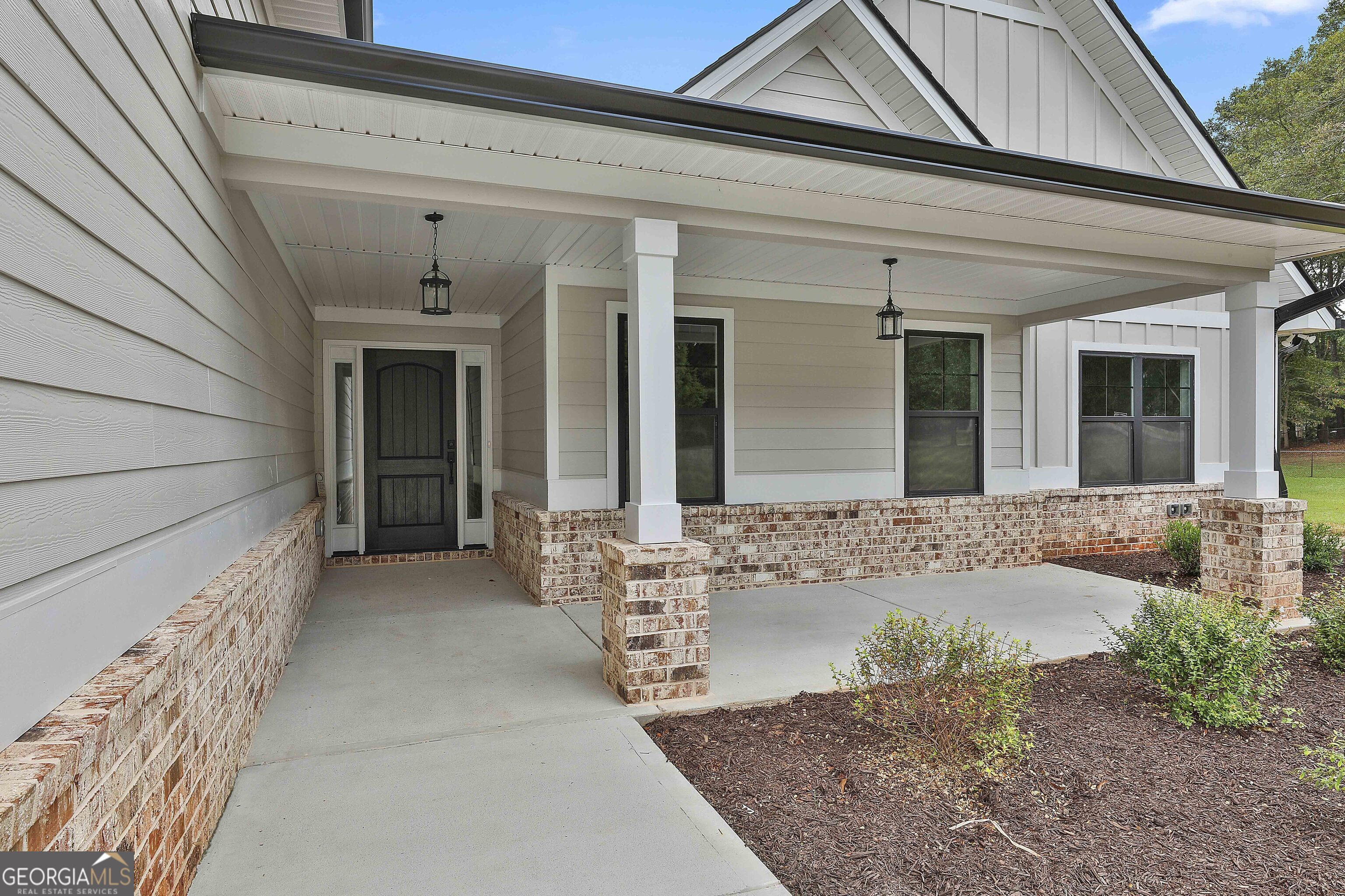 110 Warren WAY
