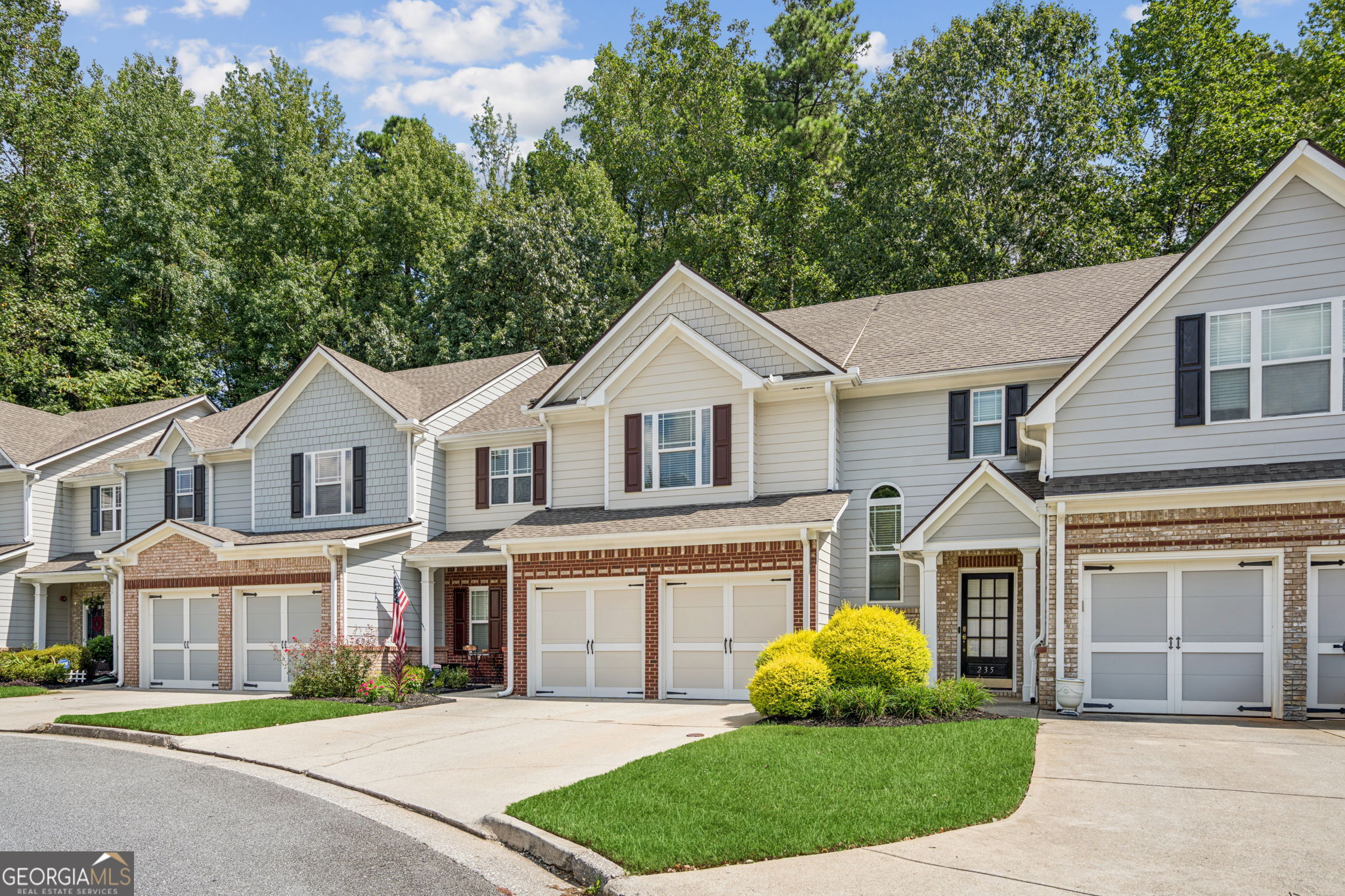 243 Brownstone CIR 25