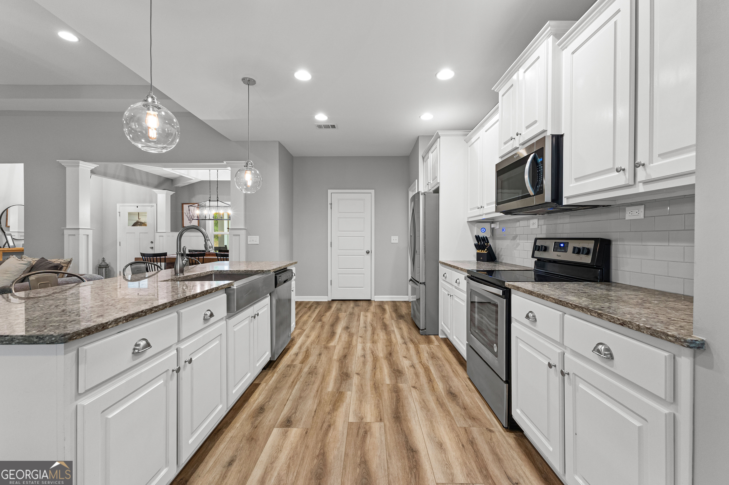 Senoia, Georgia 30276, United States, 4 Bedrooms Bedrooms, ,3 BathroomsBathrooms,Residential,Pending,126317