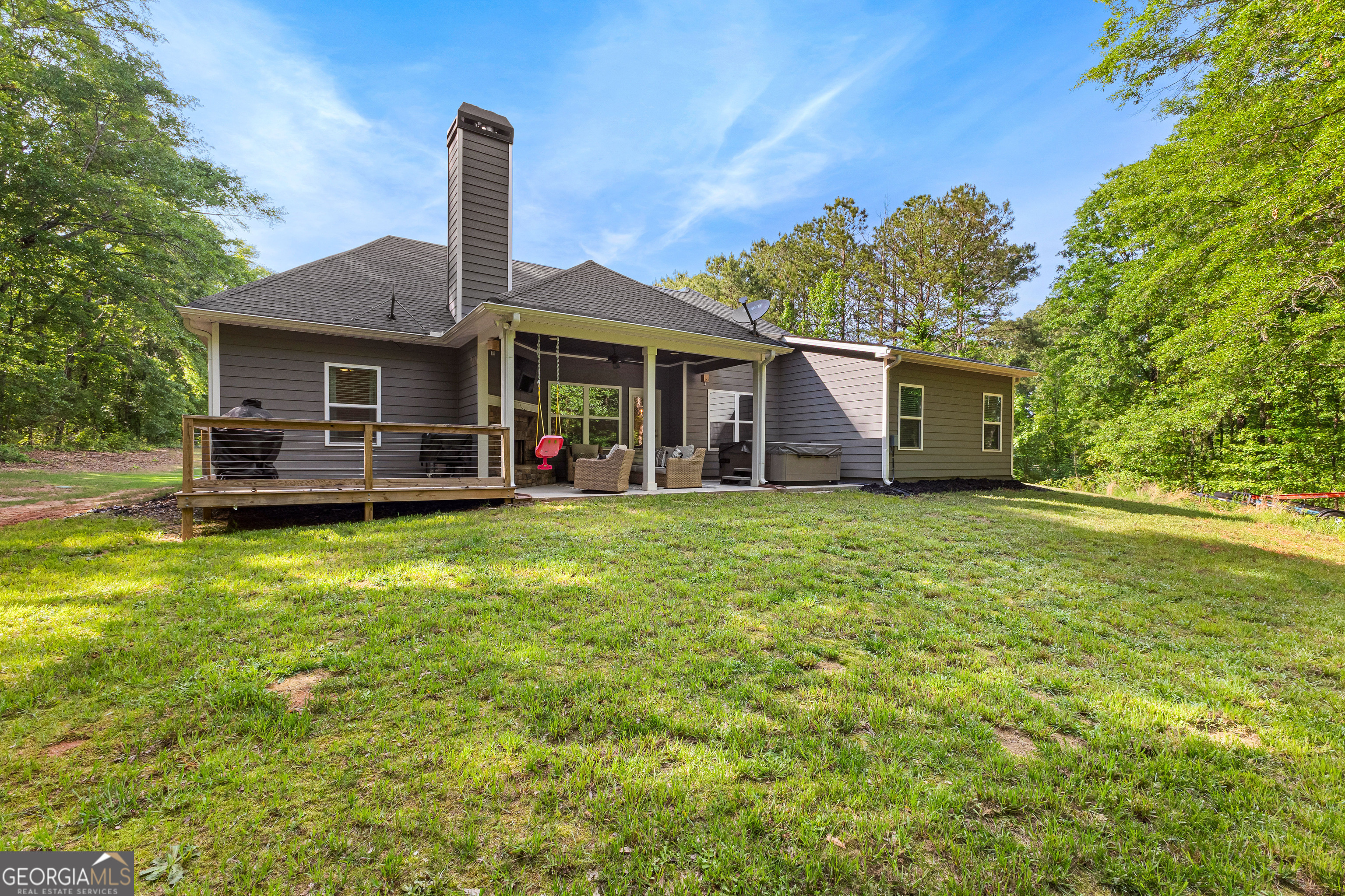 Senoia, Georgia 30276, United States, 4 Bedrooms Bedrooms, ,3 BathroomsBathrooms,Residential,Pending,126317