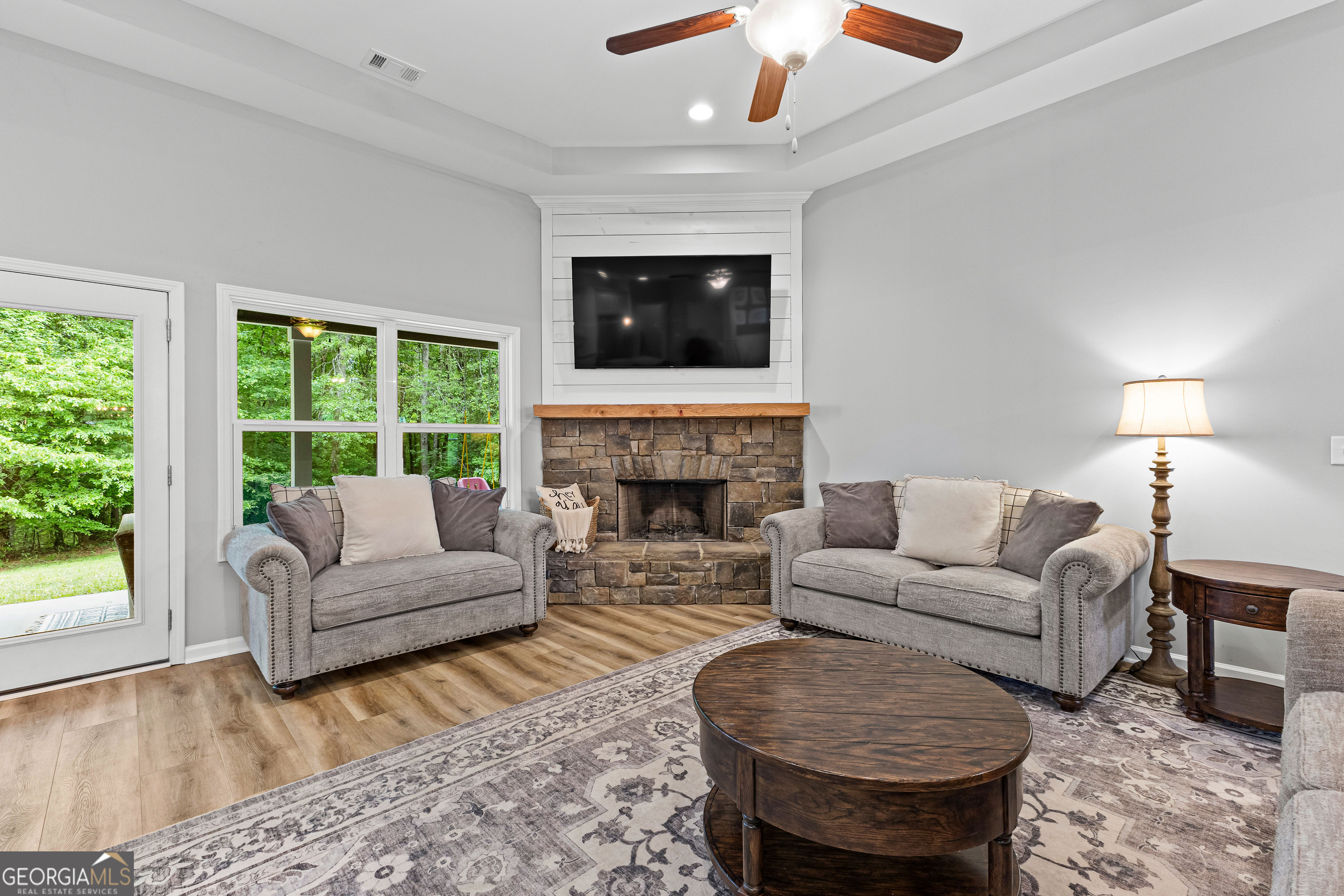 Senoia, Georgia 30276, United States, 4 Bedrooms Bedrooms, ,3 BathroomsBathrooms,Residential,Pending,126317