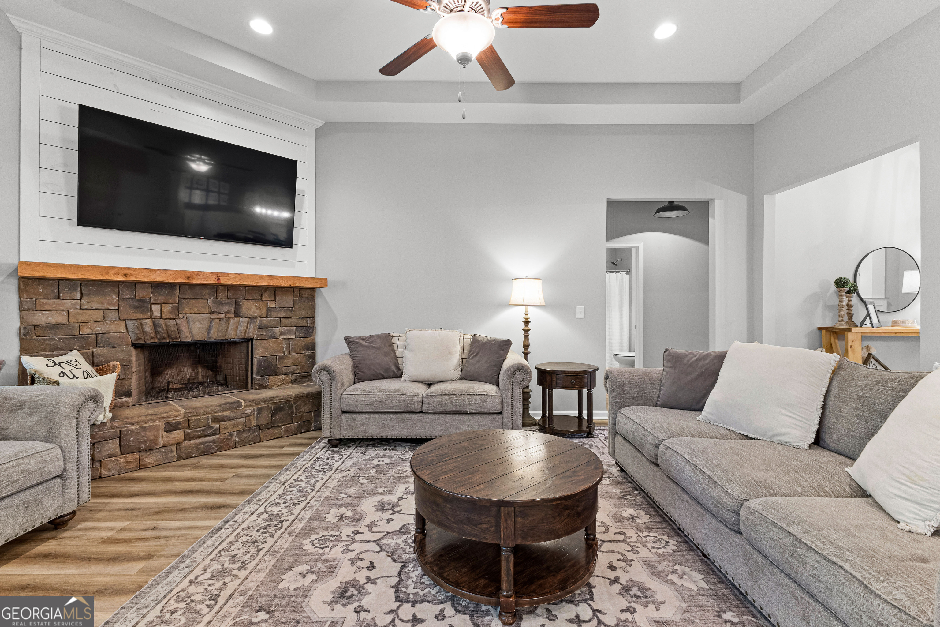 Senoia, Georgia 30276, United States, 4 Bedrooms Bedrooms, ,3 BathroomsBathrooms,Residential,Pending,126317