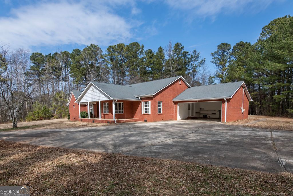 Photo of 2165 Bakers Bridge Road, Douglasville, GA 30134 (MLS # 10706337)