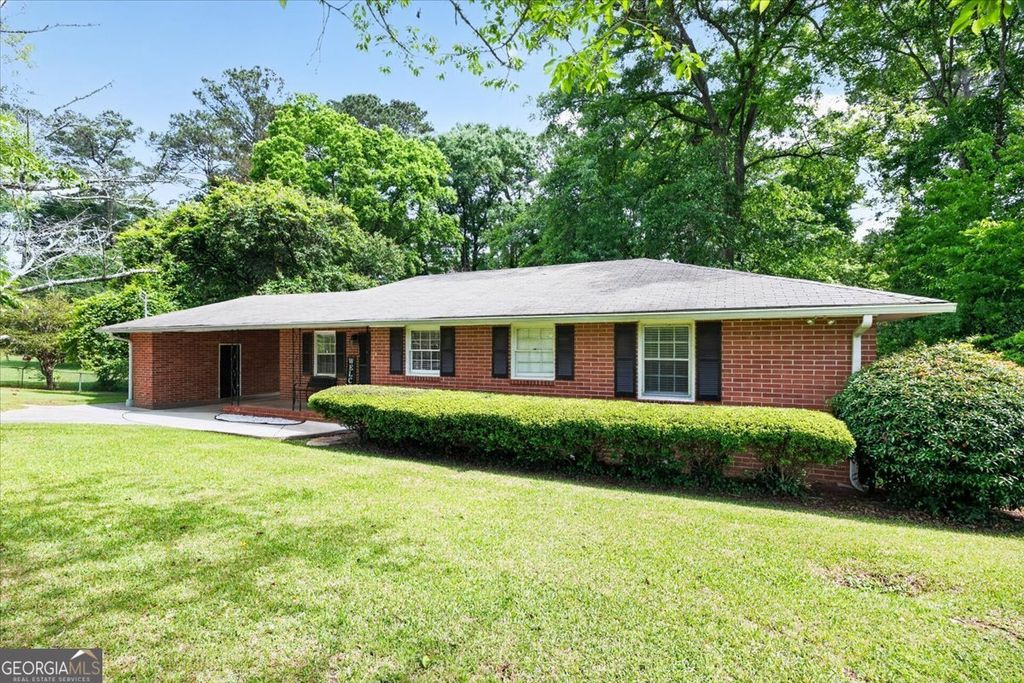Photo of 1115 Darlington Drive, Macon, GA 31210 (MLS # 10770655)