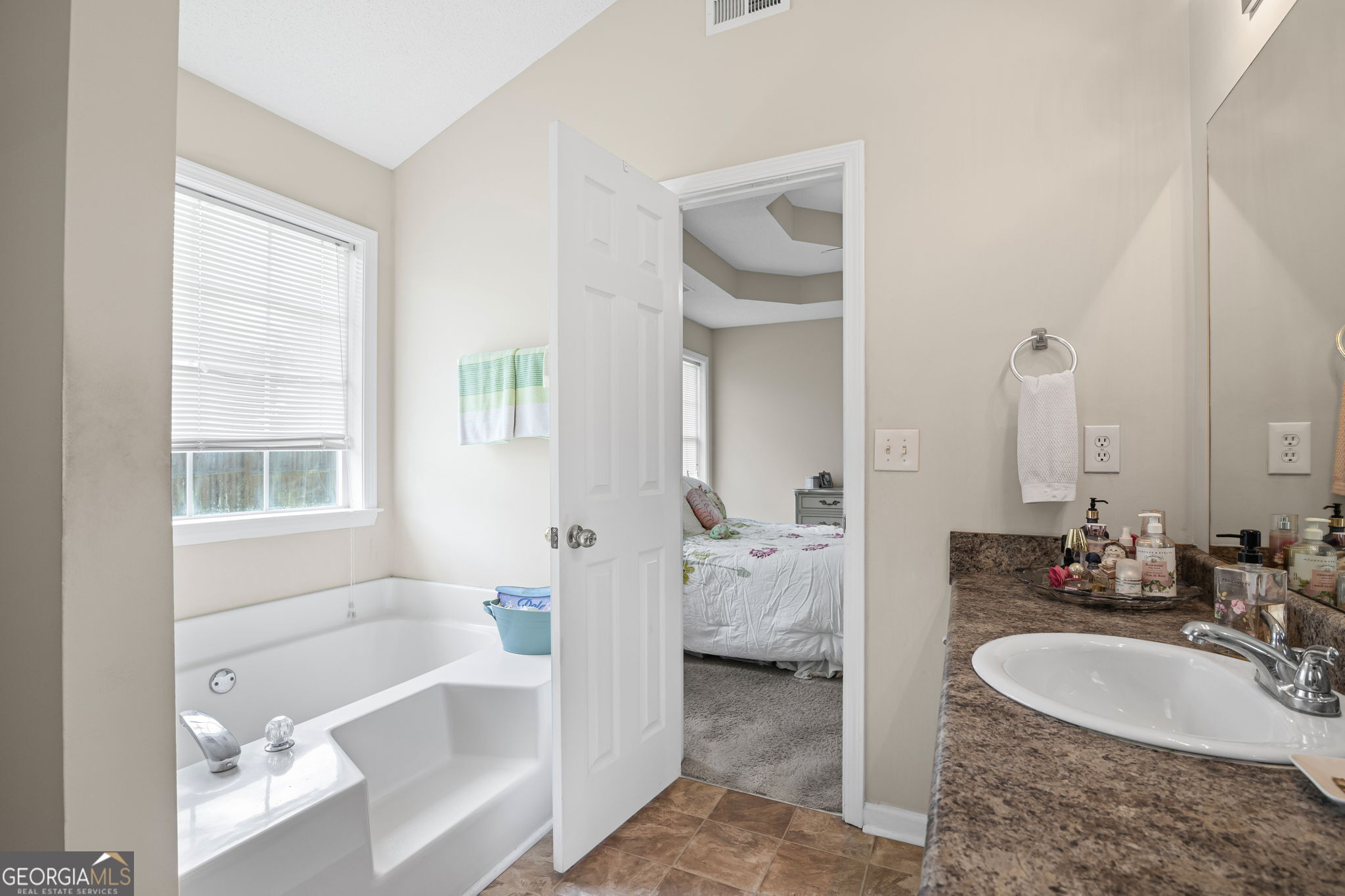 Paces Landing - Residential