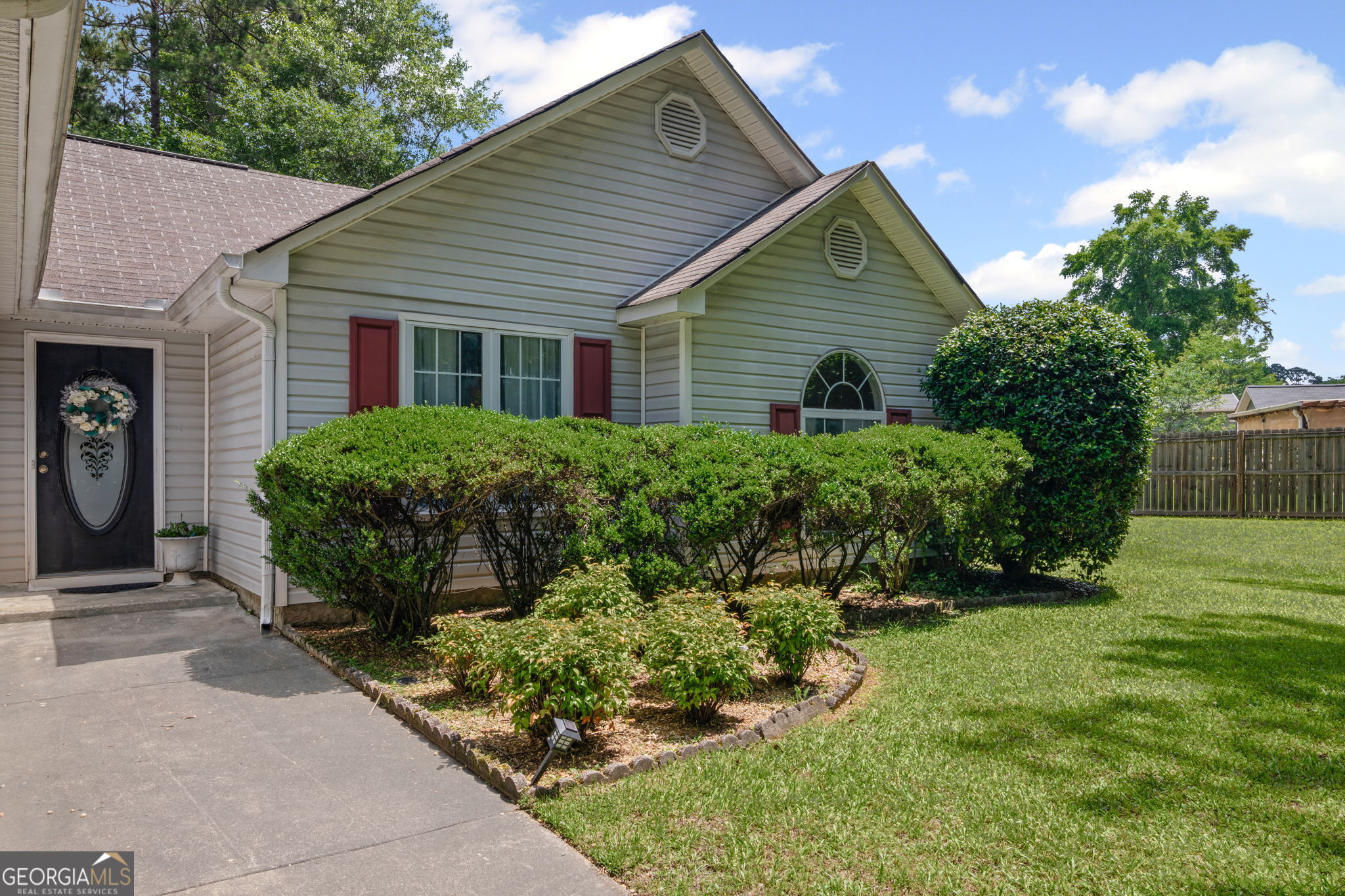 Paces Landing - Residential