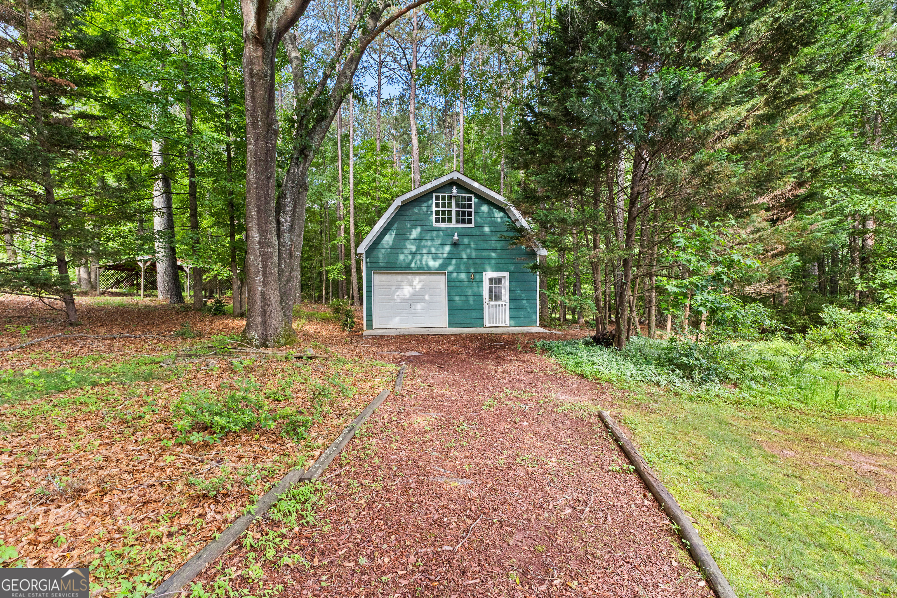 Fayetteville, Georgia 30215, United States, 3 Bedrooms Bedrooms, ,4 BathroomsBathrooms,Residential,Pending,213376