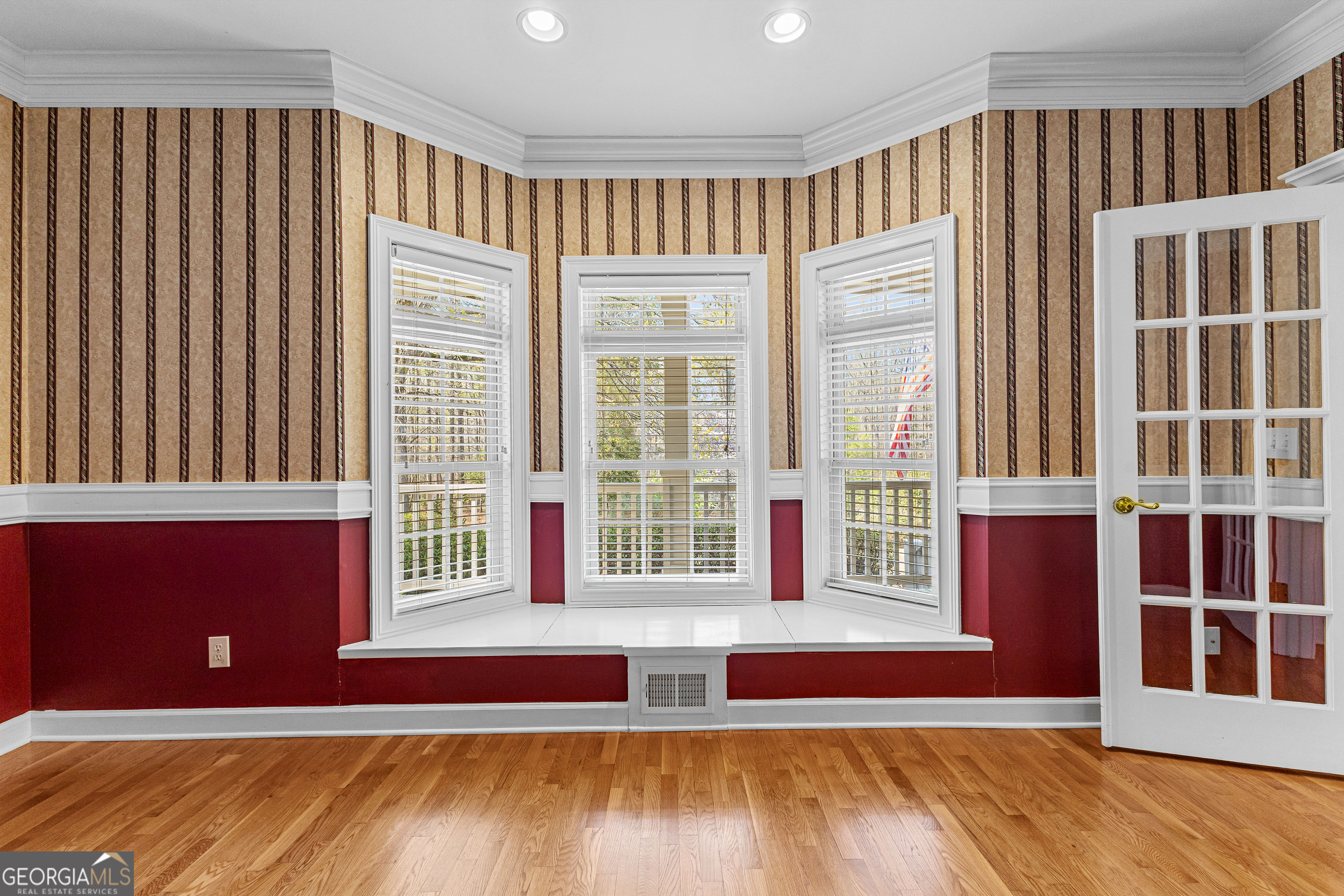 Fayetteville, Georgia 30215, United States, 3 Bedrooms Bedrooms, ,4 BathroomsBathrooms,Residential,Pending,213376