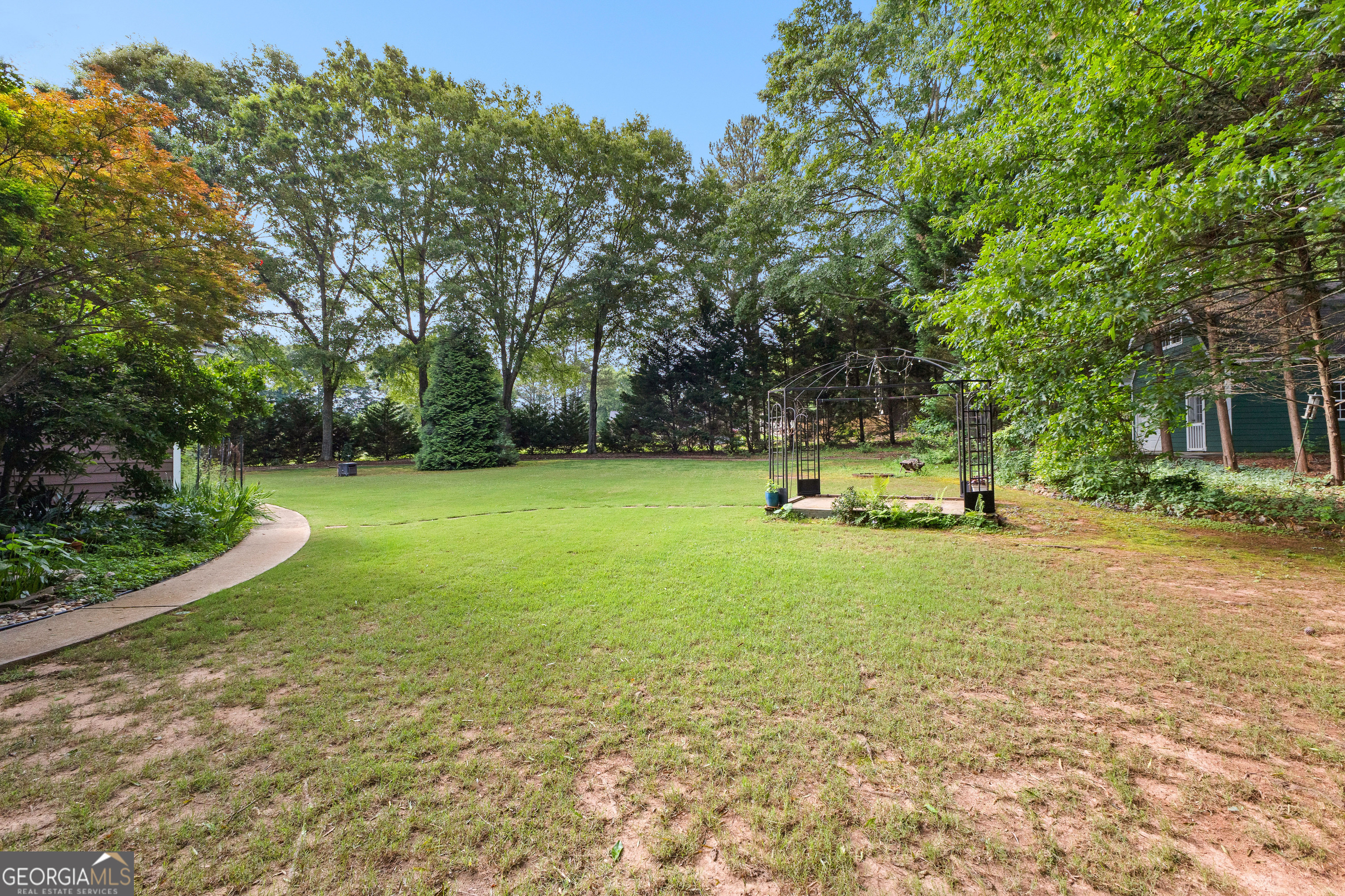 Fayetteville, Georgia 30215, United States, 3 Bedrooms Bedrooms, ,4 BathroomsBathrooms,Residential,Pending,213376