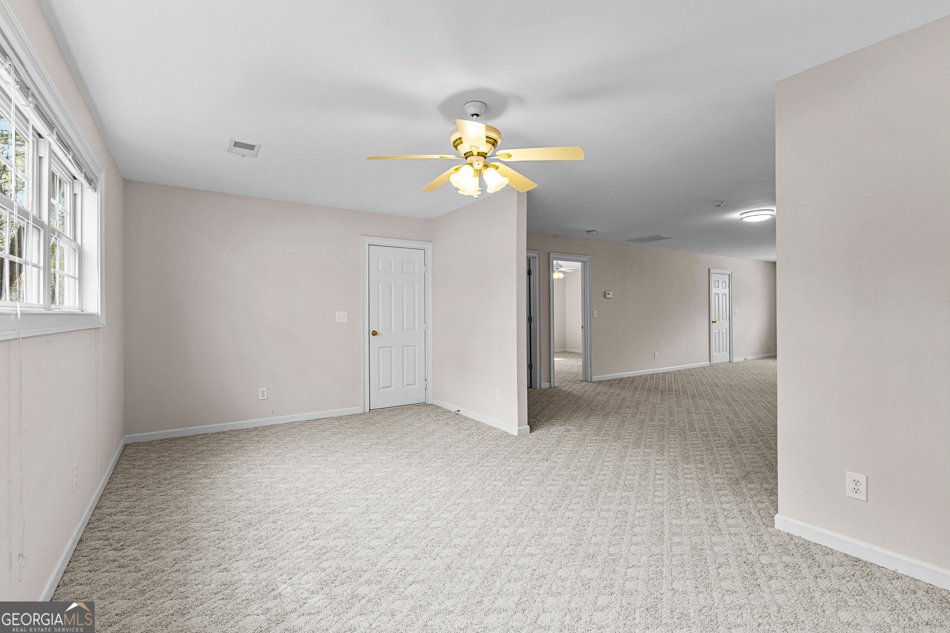 Fayetteville, Georgia 30215, United States, 3 Bedrooms Bedrooms, ,4 BathroomsBathrooms,Residential,Pending,213376