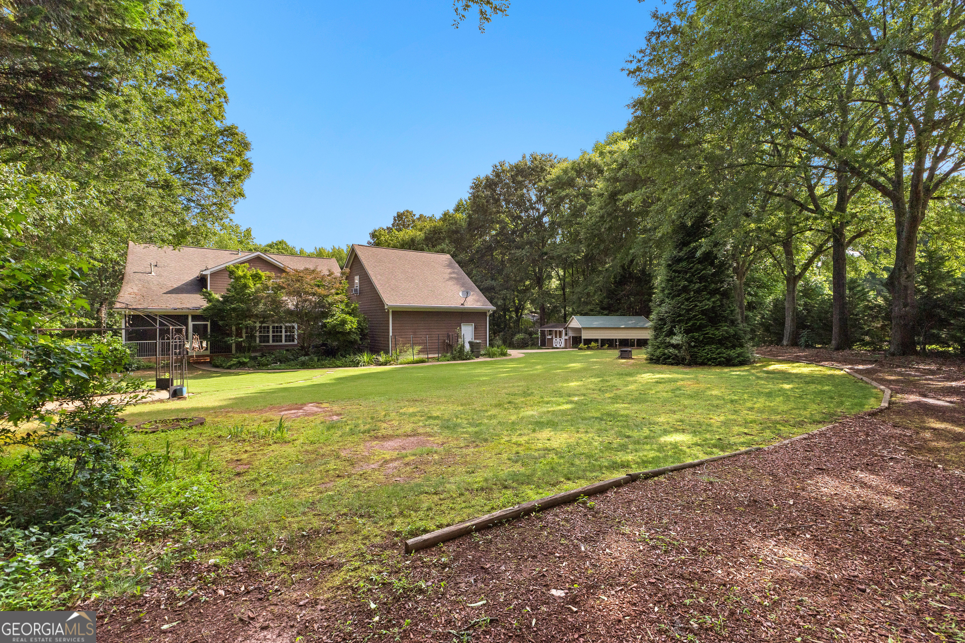 Fayetteville, Georgia 30215, United States, 3 Bedrooms Bedrooms, ,4 BathroomsBathrooms,Residential,Pending,213376