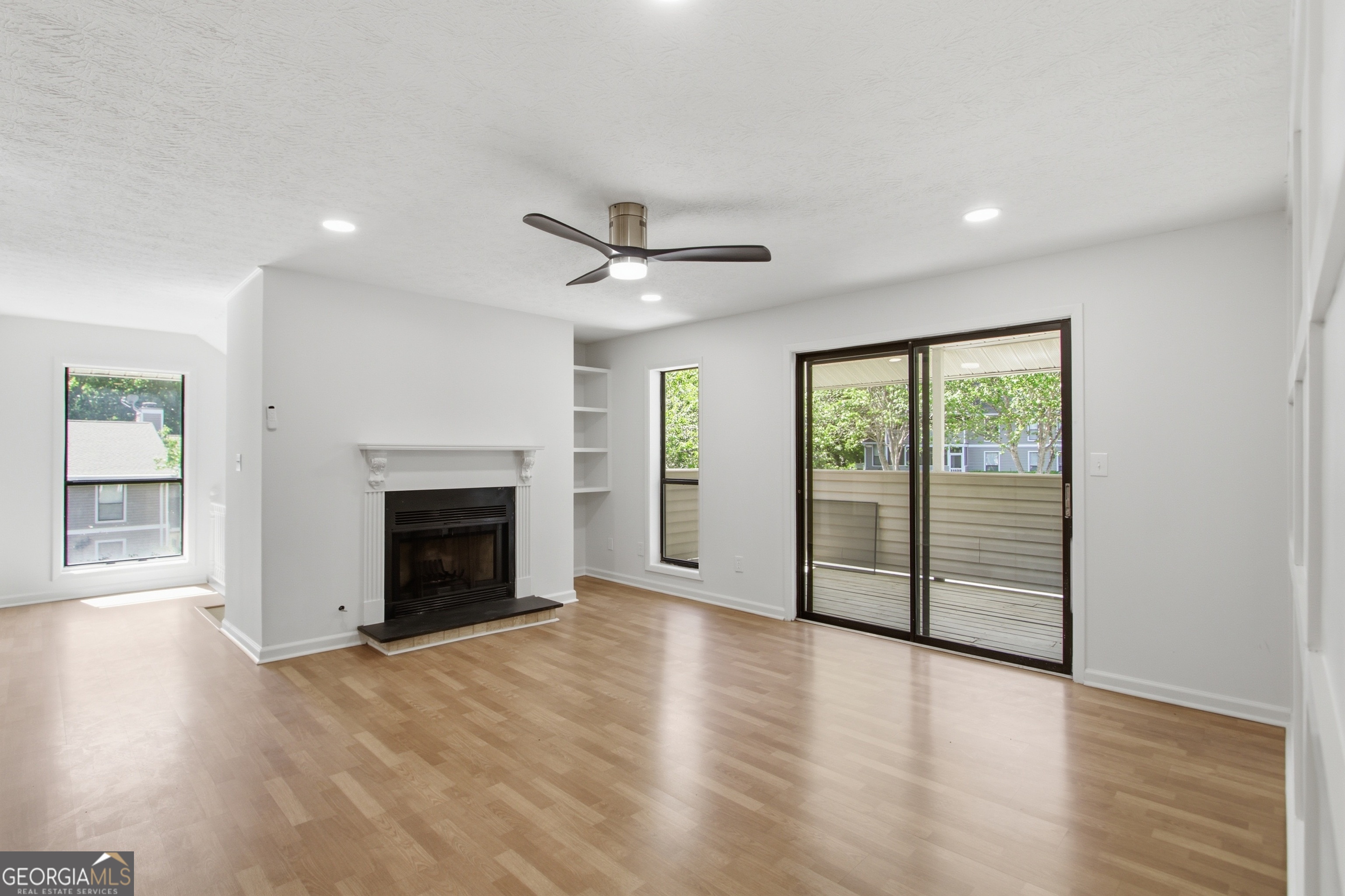 1107 Wynnes Ridge CIR SE