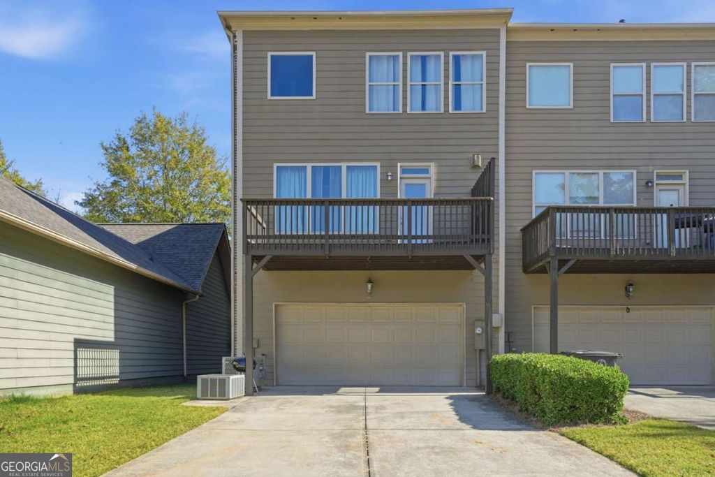 Photo of 9931 MANCUNIAN Way, Douglasville, GA 30135 (MLS # 10684246)