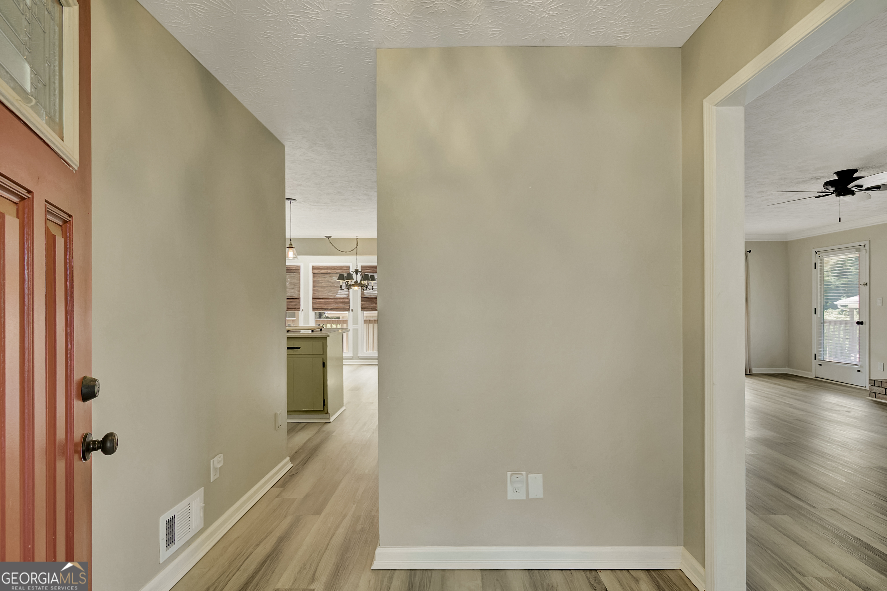 300 Briarwood RD