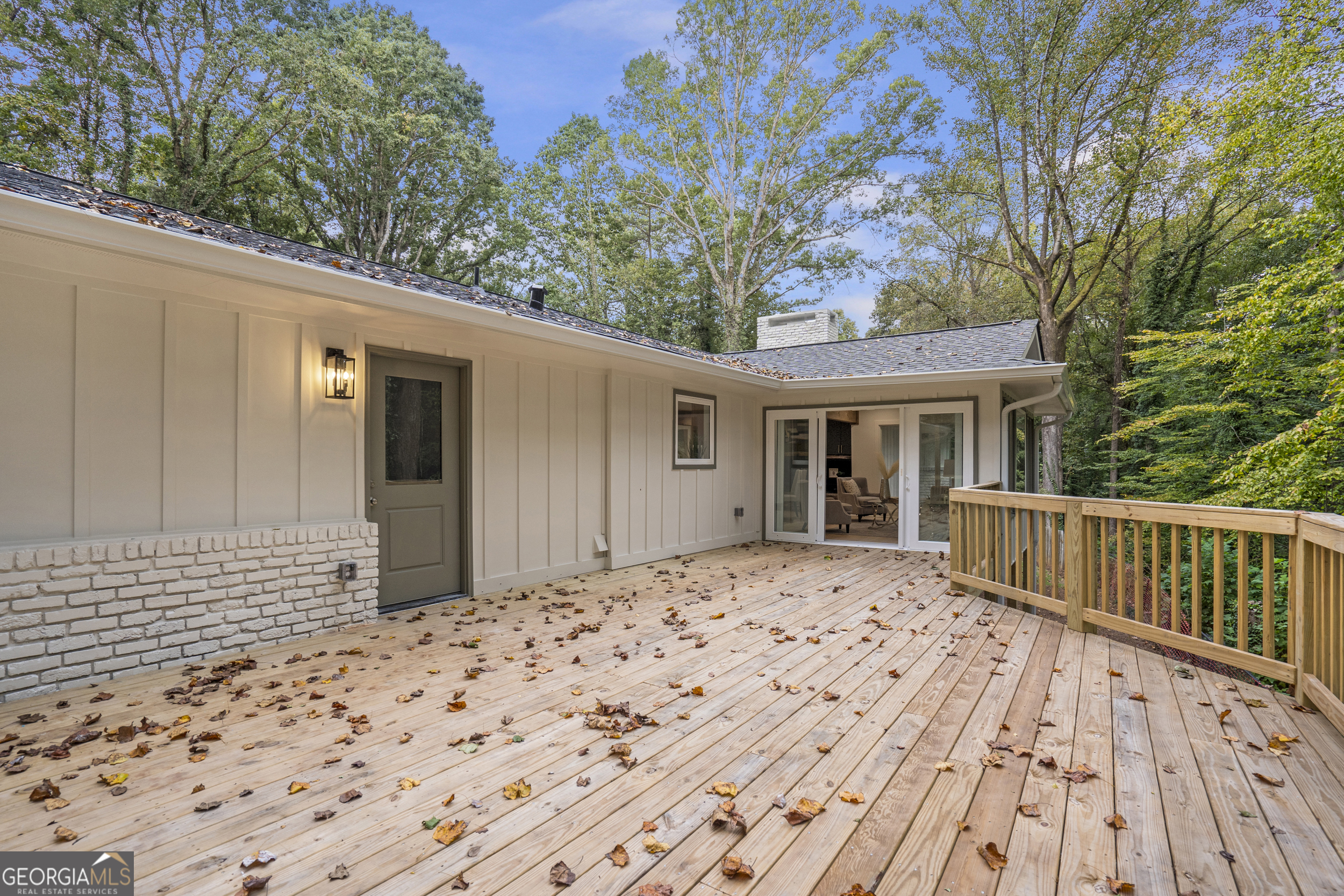 4955 Powers Ferry RD