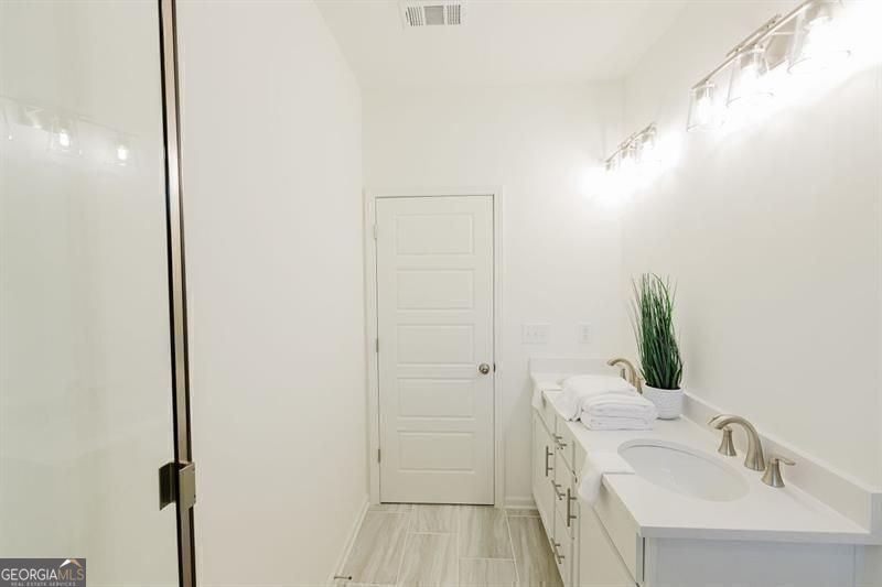 Dawsonville, Georgia 30534, United States, 3 Bedrooms Bedrooms, ,3 BathroomsBathrooms,Residential,Active,159029