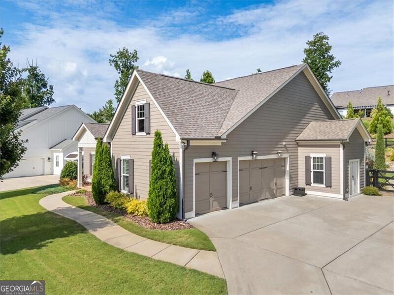 315 Pinehurst CIR