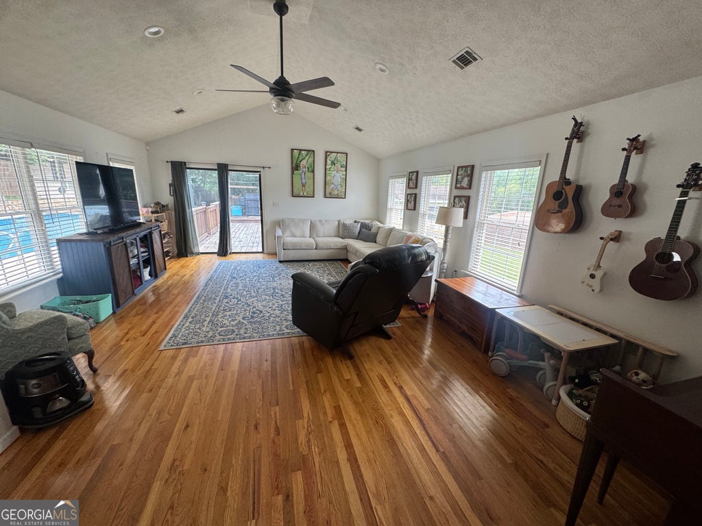 Photo of 125 Windsor Drive, Cornelia, GA 30531 (MLS # 10799969)
