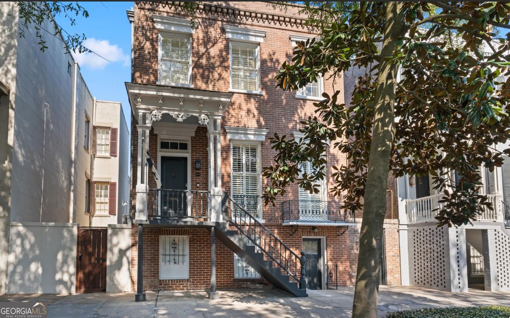 Photo of 204 E Liberty Street, Savannah, GA 31401 (MLS # 10687284)