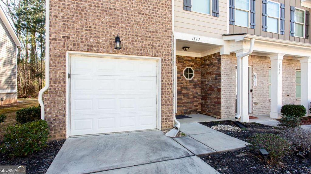 Photo of 1545 Iris Walk, Jonesboro, GA 30238 (MLS # 10684291)