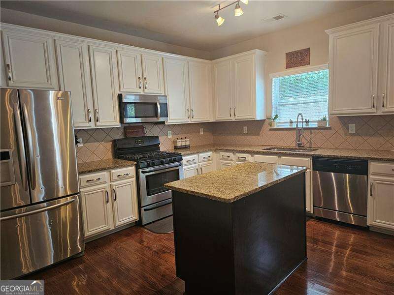 4080 Pointe Vecchio CIR