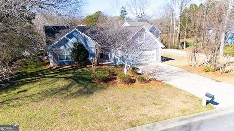 Photo of 3250 Ivy Lake Drive, Buford, GA 30519 (MLS # 10672763)