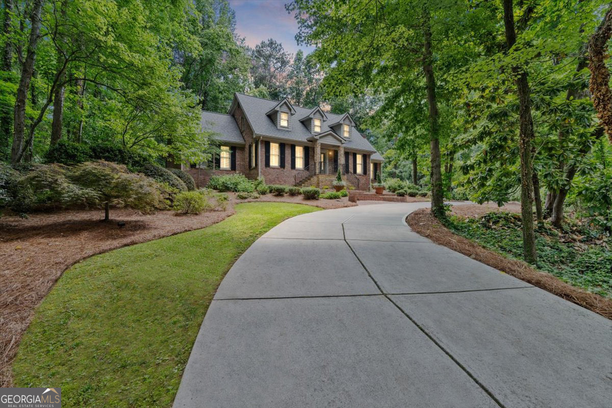 682 Austin DR SE