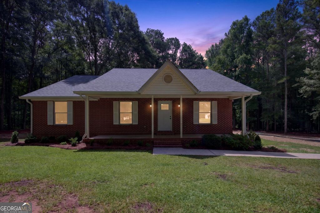 Photo of 174 Rockhouse Road, Senoia, GA 30276 (MLS # 10811876)