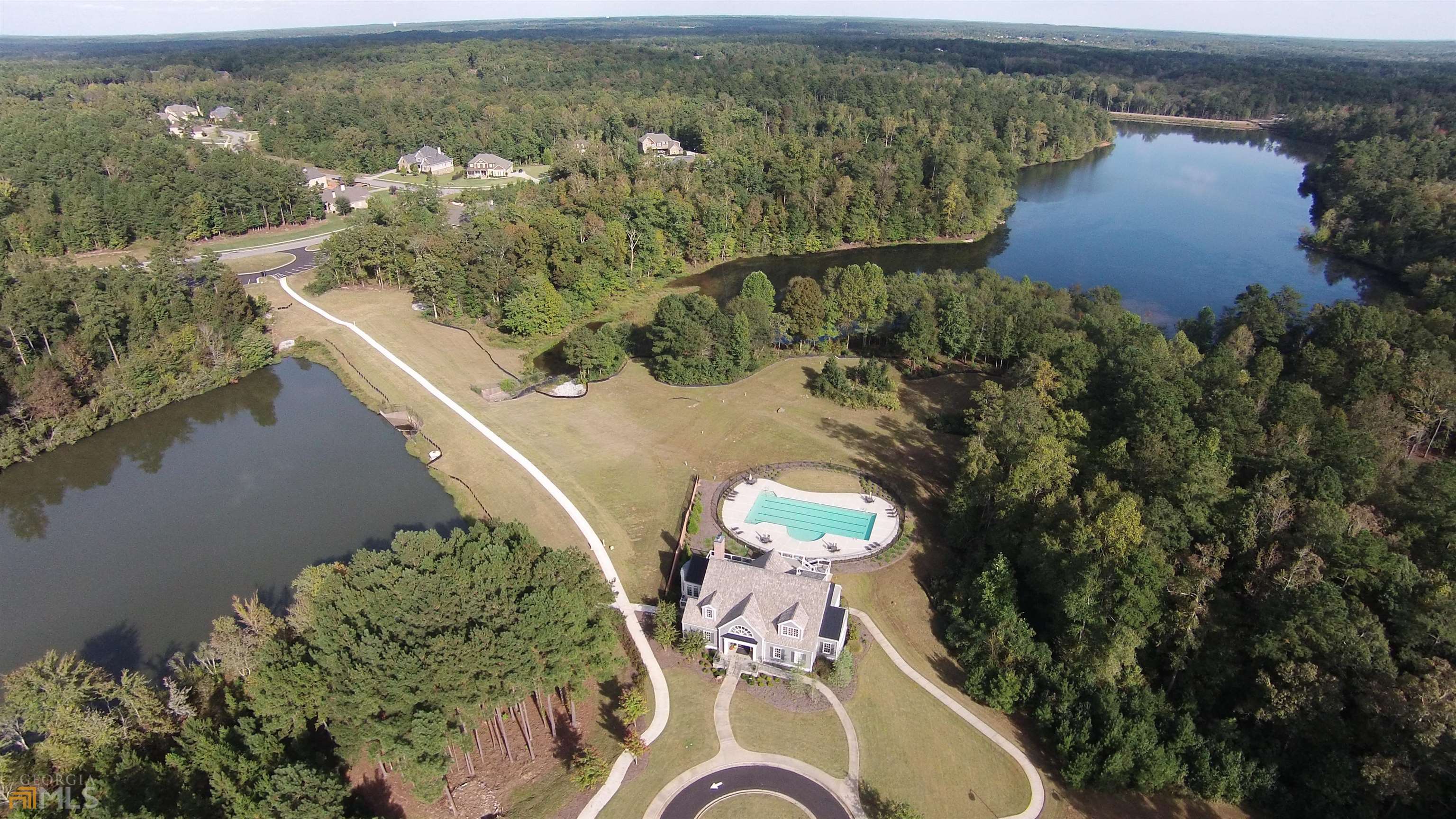 Fayetteville, Georgia 30215, United States, 4 Bedrooms Bedrooms, ,5 BathroomsBathrooms,Residential,Pending,78109