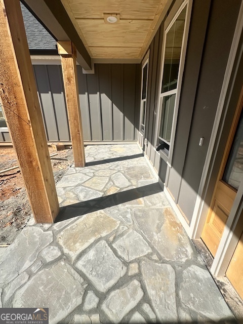 Fayetteville, Georgia 30215, United States, 4 Bedrooms Bedrooms, ,5 BathroomsBathrooms,Residential,Pending,78109