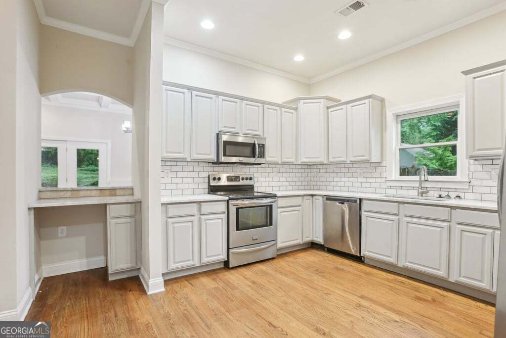 274 Rockyford RD NE