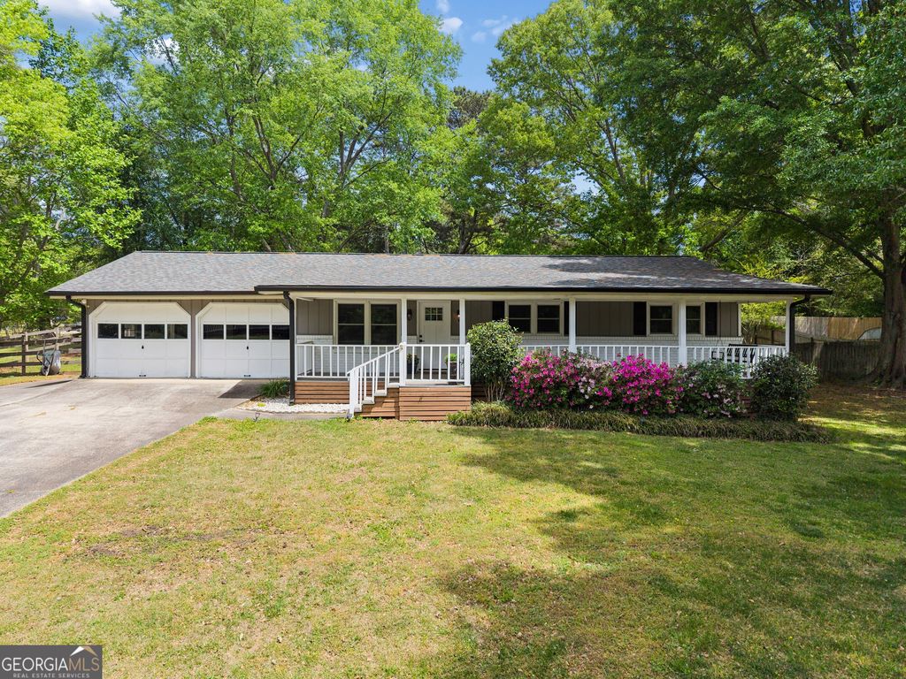 Photo of 1811 Old Lost Mountain Road, Powder Springs, GA 30127 (MLS # 10755895)