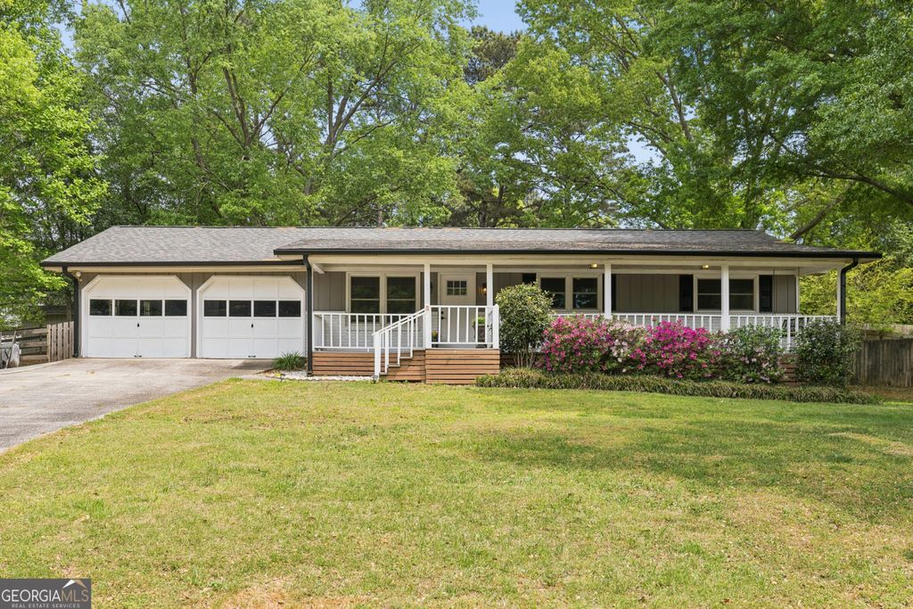Photo of 1811 Old Lost Mountain Road, Powder Springs, GA 30127 (MLS # 10755895)
