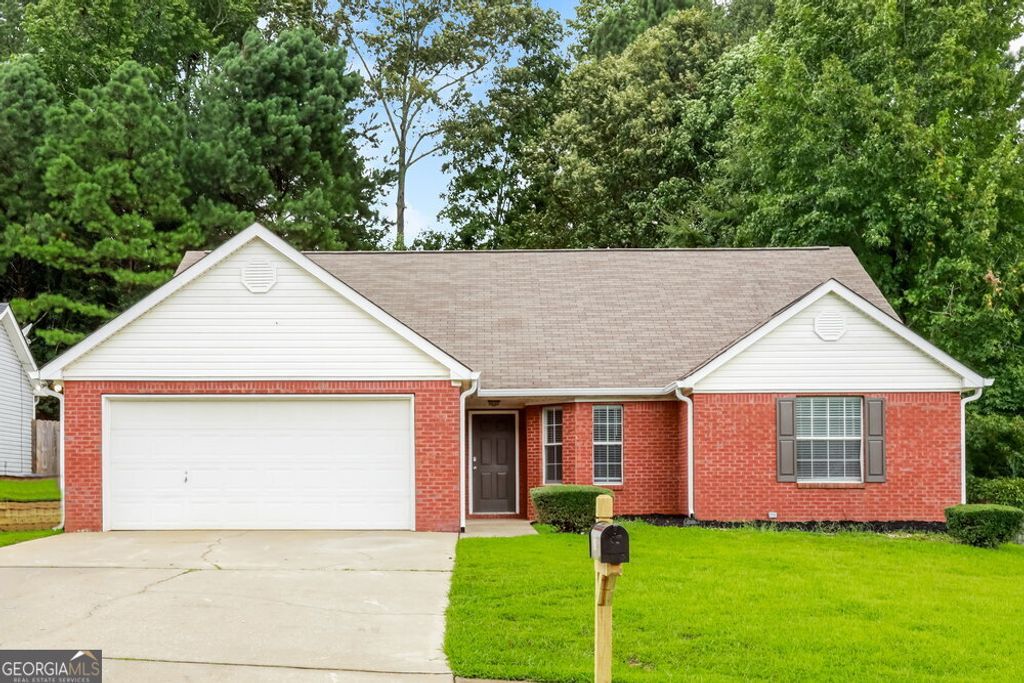 Photo of 275 Eagle Way, Stockbridge, GA 30281 (MLS # 10652348)