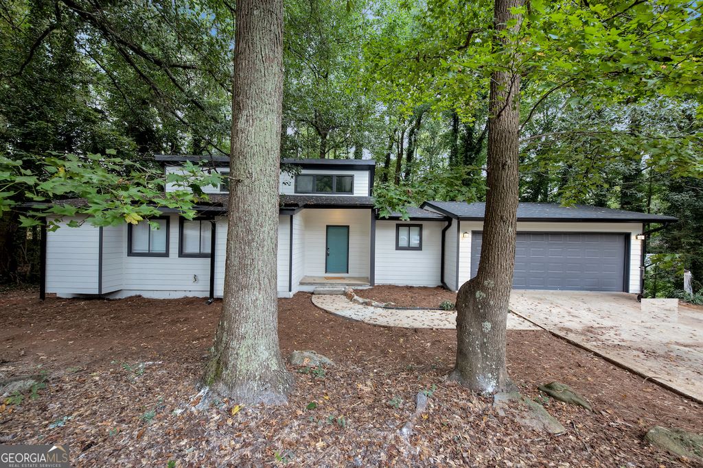 Photo of 85 Wilhelmina Drive, Ellenwood, GA 30294 (MLS # 10652172)