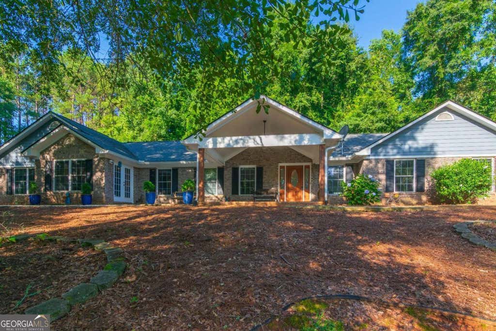 Photo of 253 Price Road, Pine Mountain, GA 31822 (MLS # 10827457)