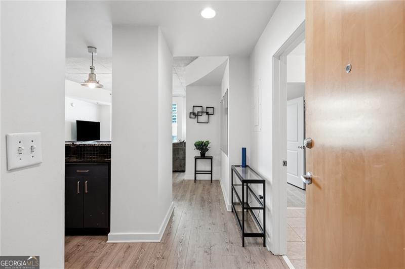 Photo of 250 Pharr Road NE #1005, Atlanta, GA 30305 (MLS # 10811219)