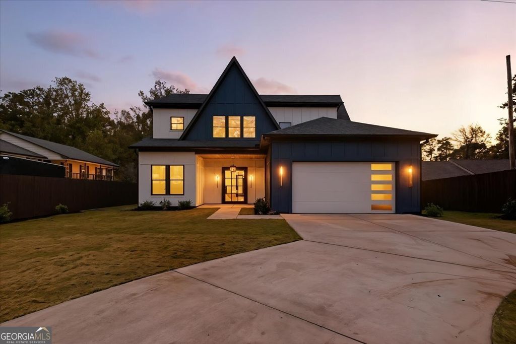 Photo of 4821 Batiste Lane NW, ACWORTH, GA 30101 (MLS # 10708204)