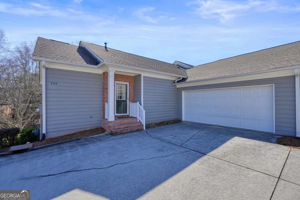 Photo of 250 Camry Circle, Dallas, GA 30157 (MLS # 10691656)