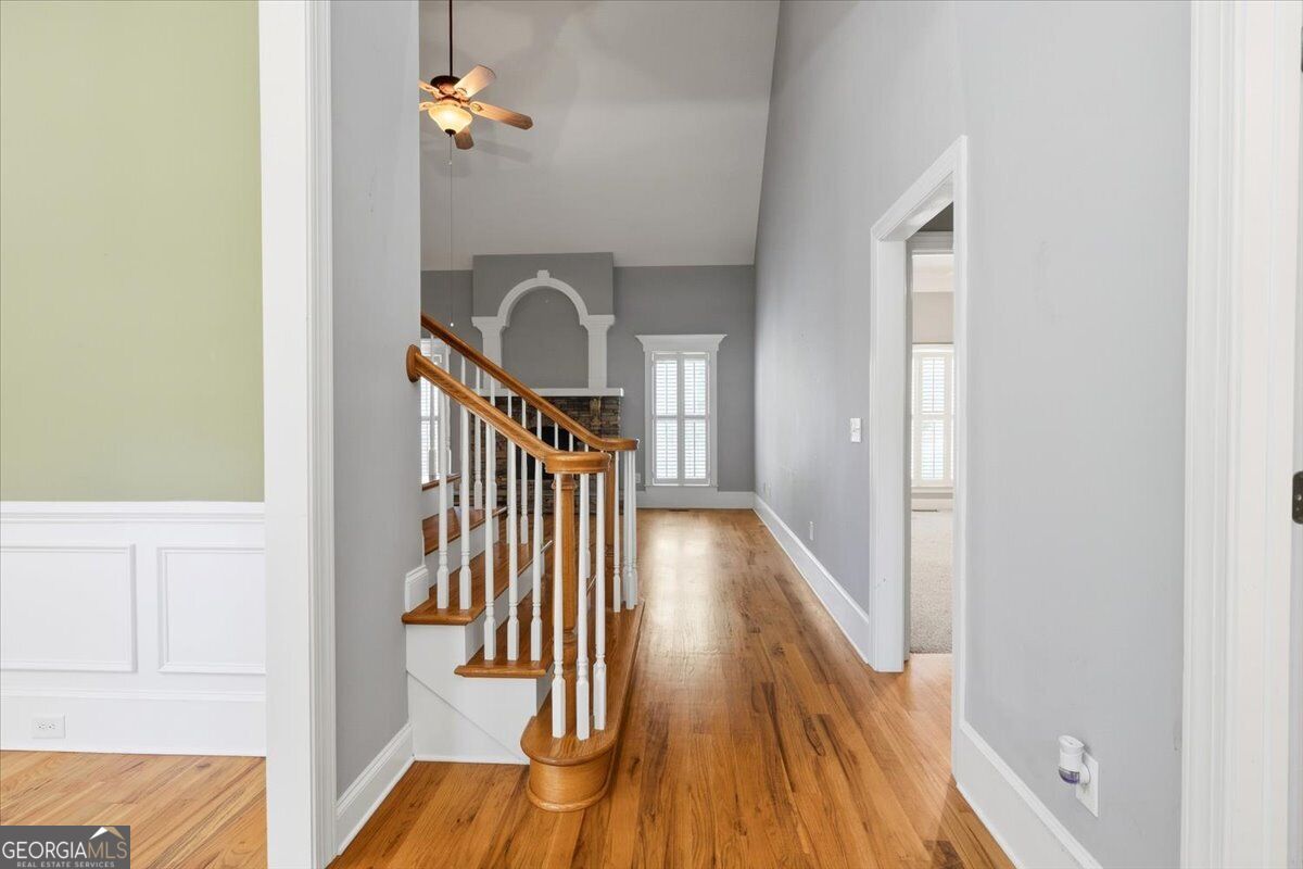 136 Hidden Lakes DR