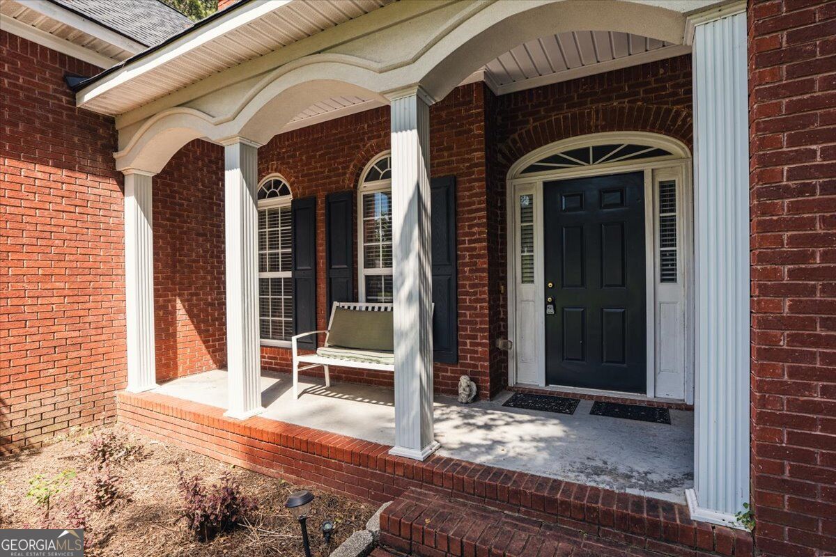 136 Hidden Lakes DR