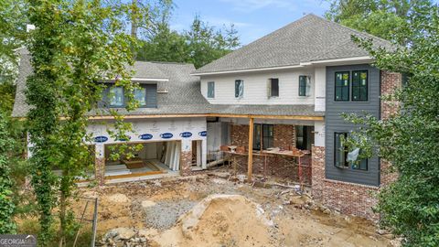 Photo of 1330 Twelve Oaks Circle NW, Atlanta, GA 30327 (MLS # 10524291)