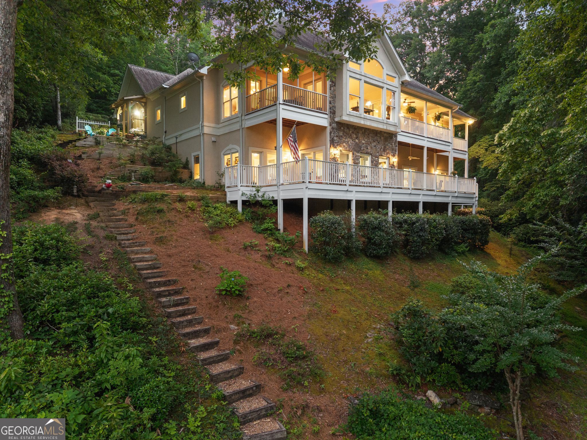 2200 Orchard DR