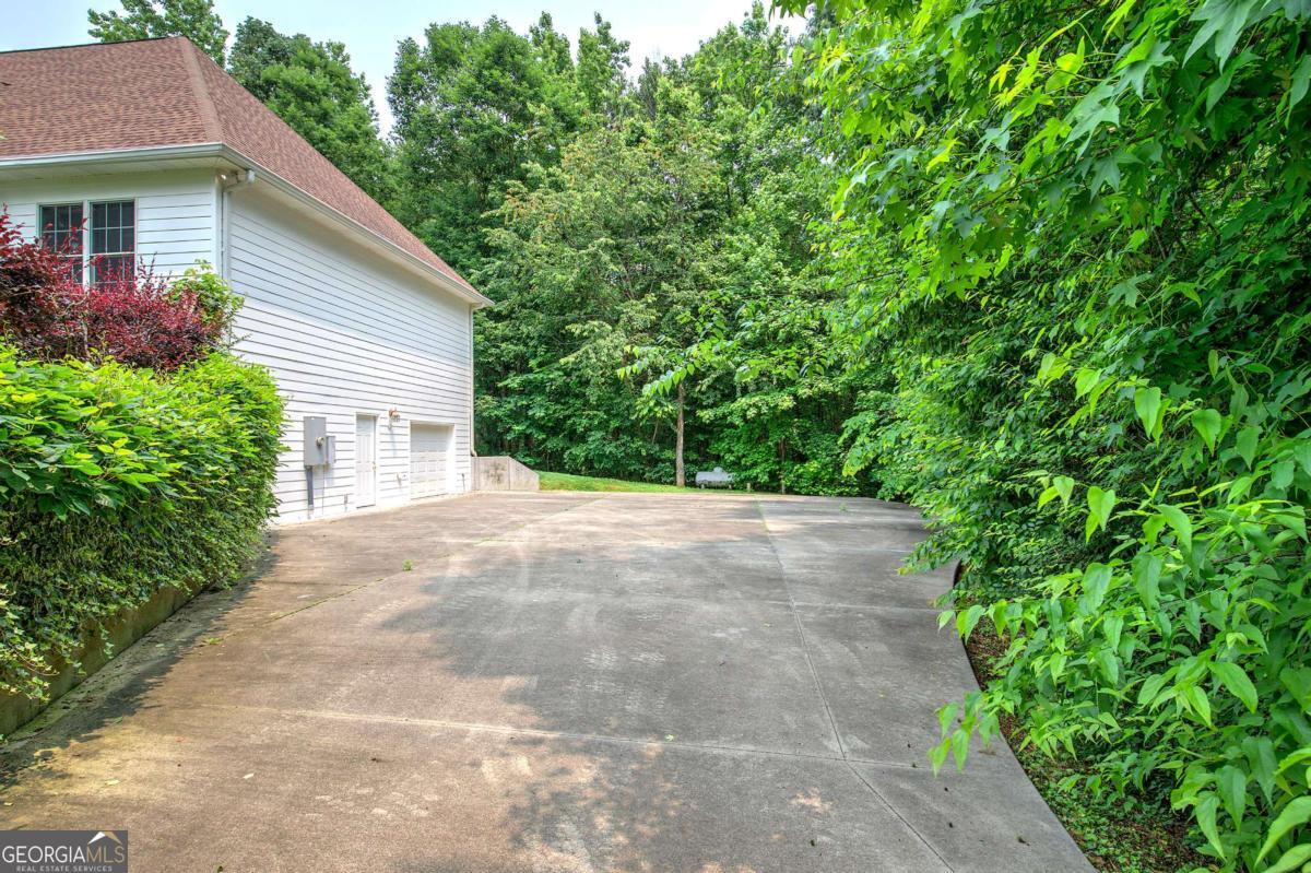 1488 Pleasant Hill RD NE