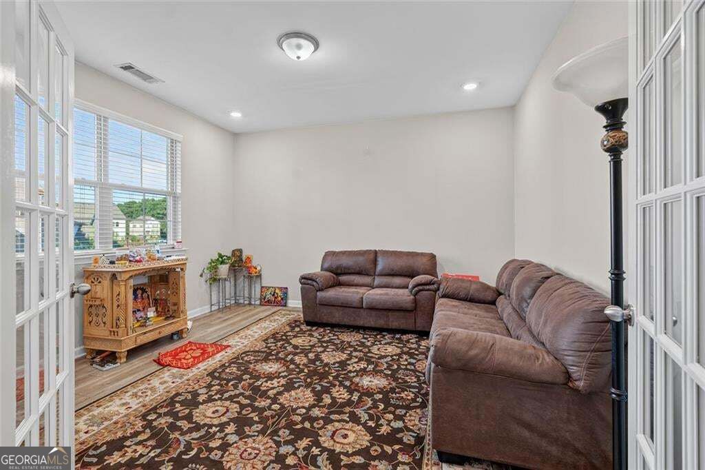 327 Round Pond DR