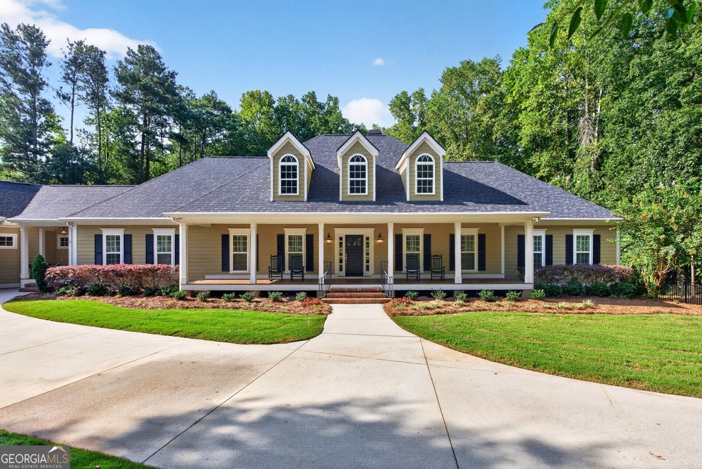 Photo of 1541 Palmetto Tyrone Road, Sharpsburg, GA 30277 (MLS # 10839720)