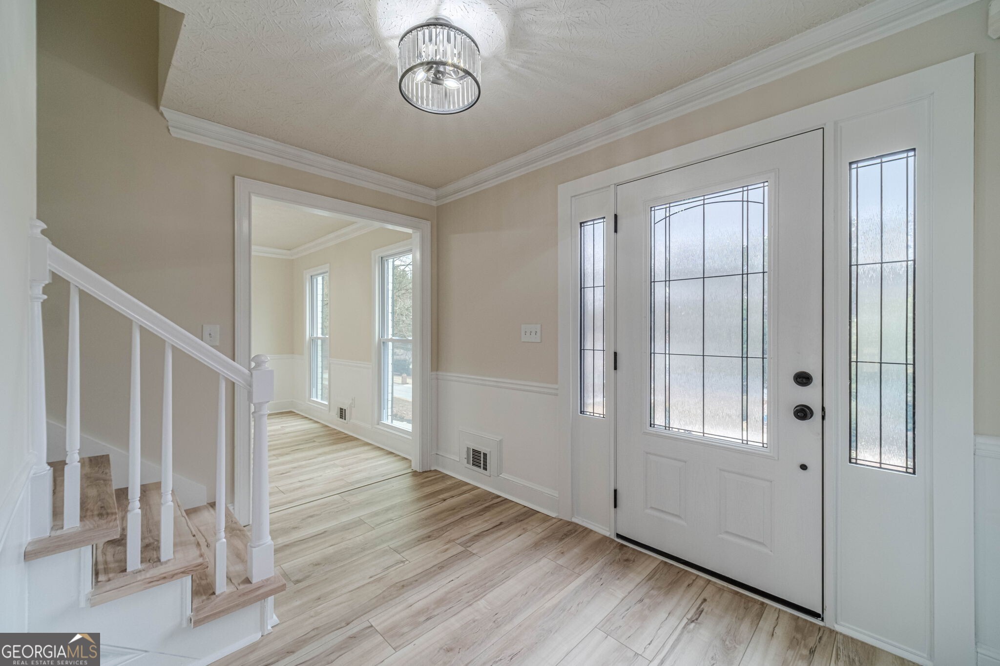 380 Cardigan CIR SW